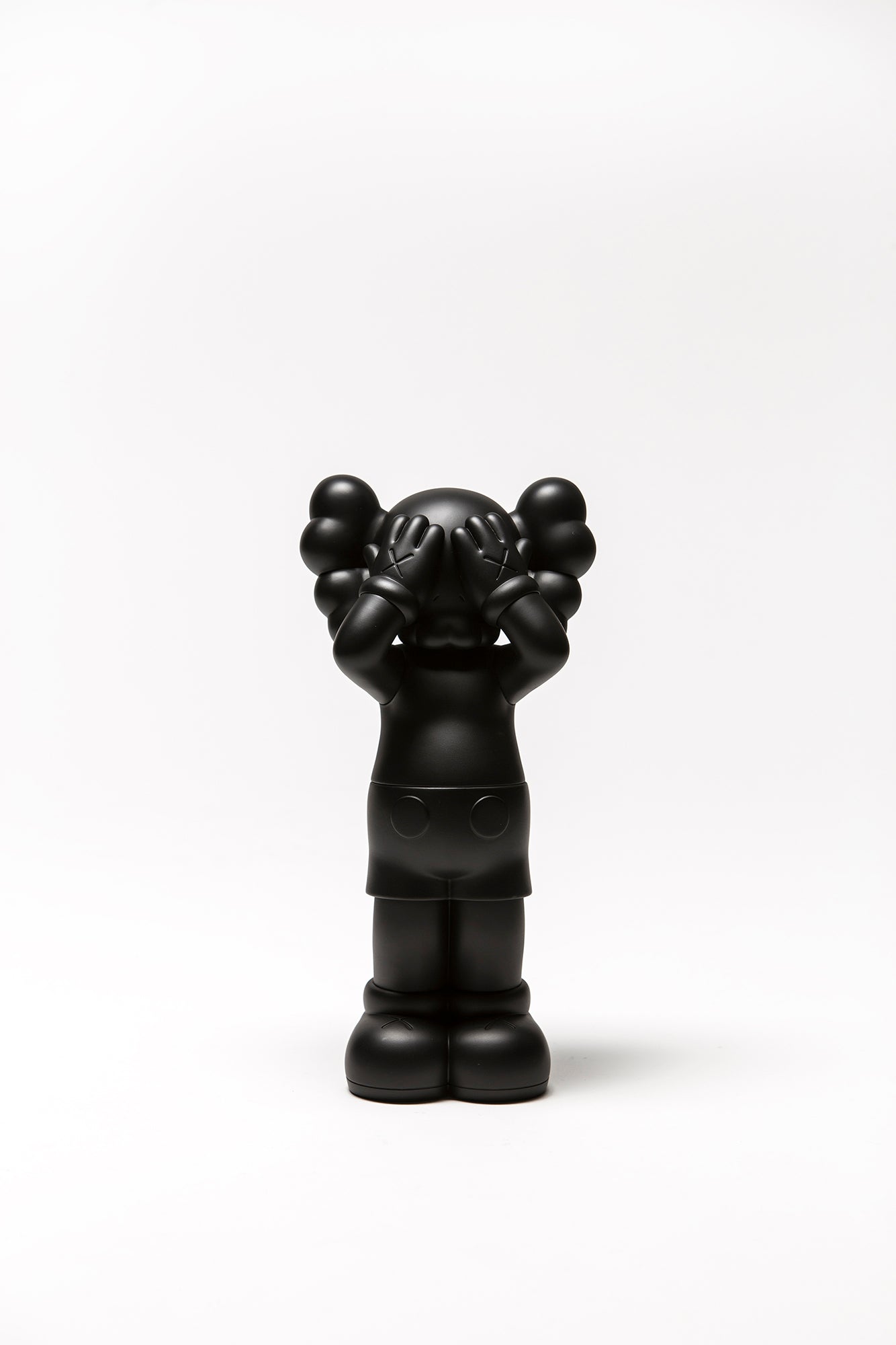 Holiday: United Kingdom (Black)